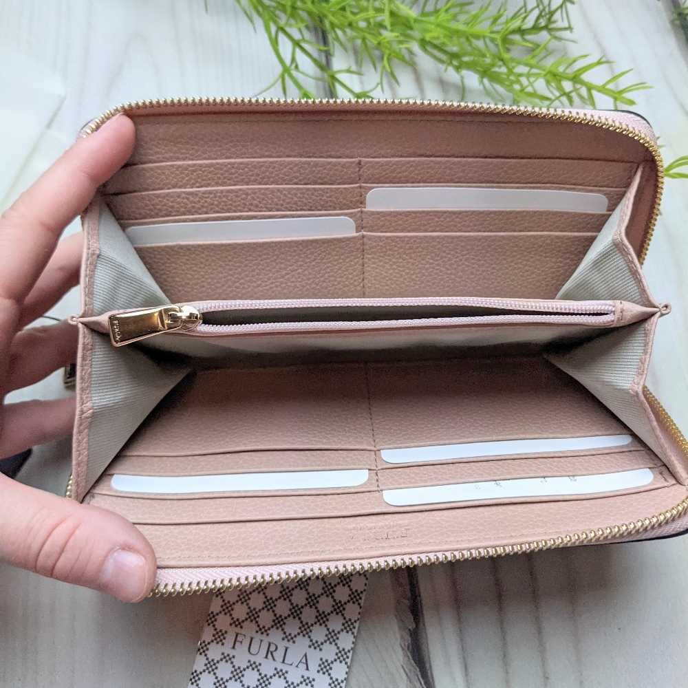 Furla | NWT Pebbled Leather Wallet - Picture 5 of 10